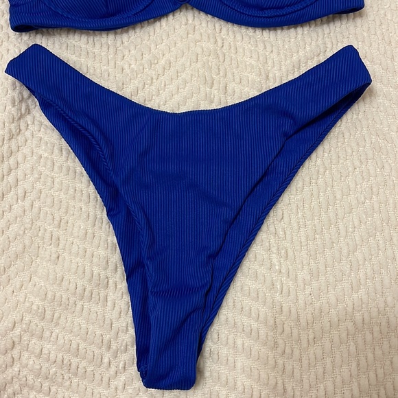 Swimsuit - Picture 3 of 3